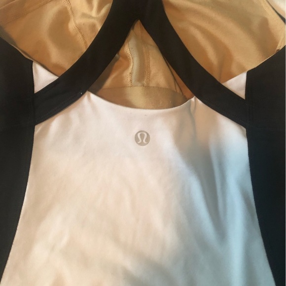 NWOT Lululemon Athletica size 0 Black and  White tank - Picture 8 of 12